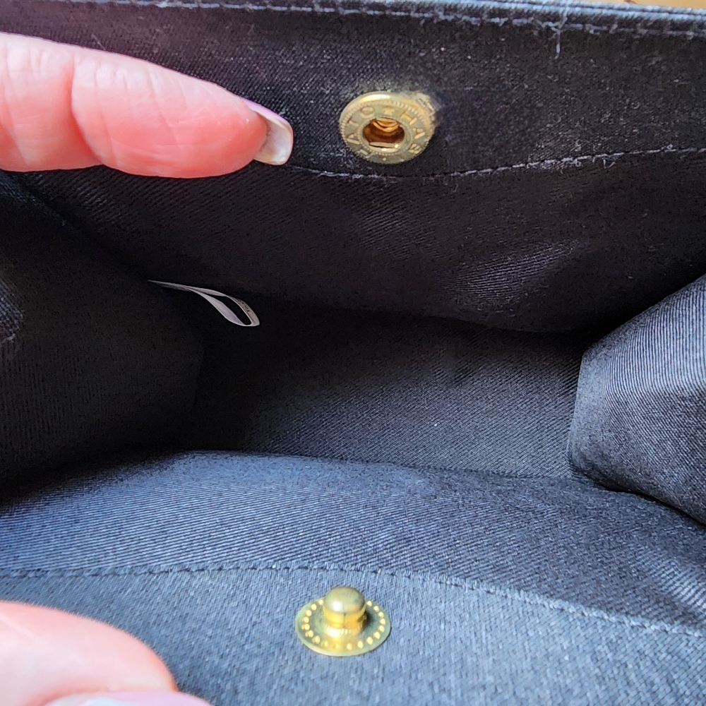 Little Black Purse.  Perfect for a night out on the town. - Picture 3 of 5